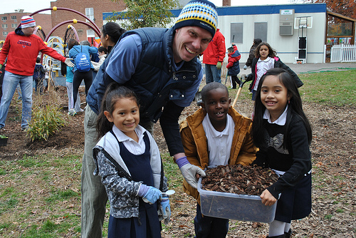 Students worked with Executive Master Gardener Patrick Parnell to mulch their Habitat Garden and put it "to bed" for winter.