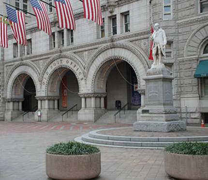 Main or north entrance on Pennsylvania Avenue