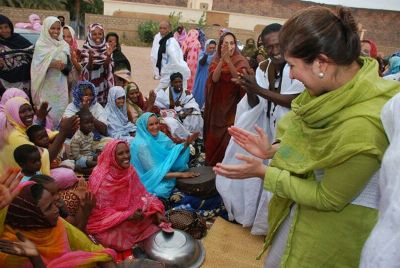 Date: 04/17/2010 Location: Chinguetti, Mauritania Description: Meeting local women in an ancient Islamic trading town. - State Dept Image