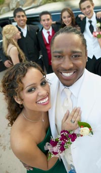 Photo: Students going to prom