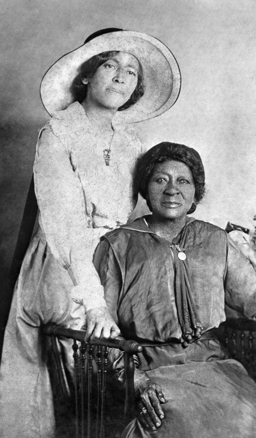 Eartha M.M. White (left) and her mother, Clara White (right).   (Wikimedia Commons)