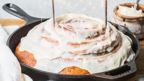 Cinnamon Bun Cake