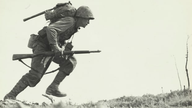 The Pictures that Defined World War II's Featured Photo