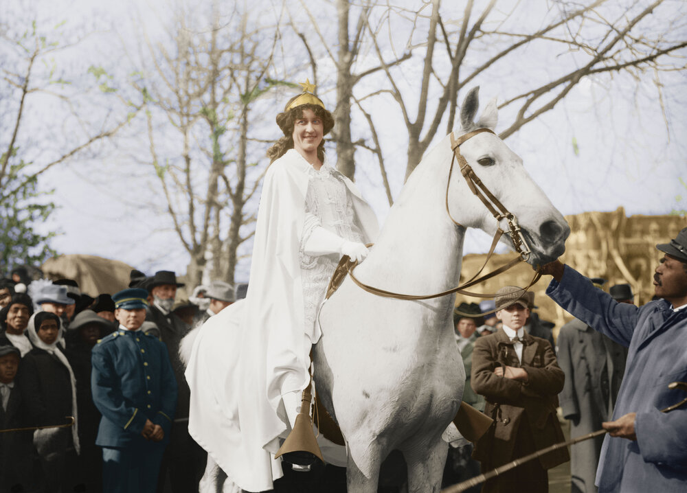 Inez Milholland leading the March 1913 national suffrage procession.