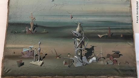 A painting by the surrealist Yves Tanguy was found in a waste bin at Düsseldorf Airport.