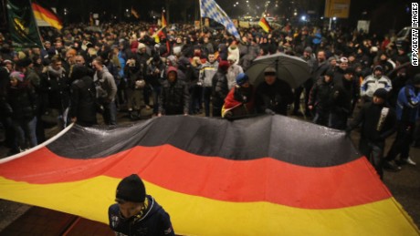Thousands attend anti-Islam rally in Dresden, Germany